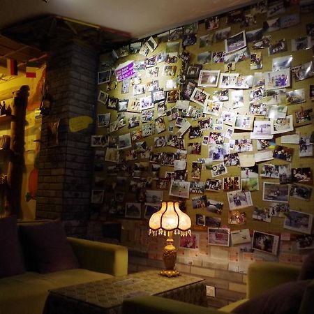 Yangshuo Travellers Land Youth Hostel מראה חיצוני תמונה