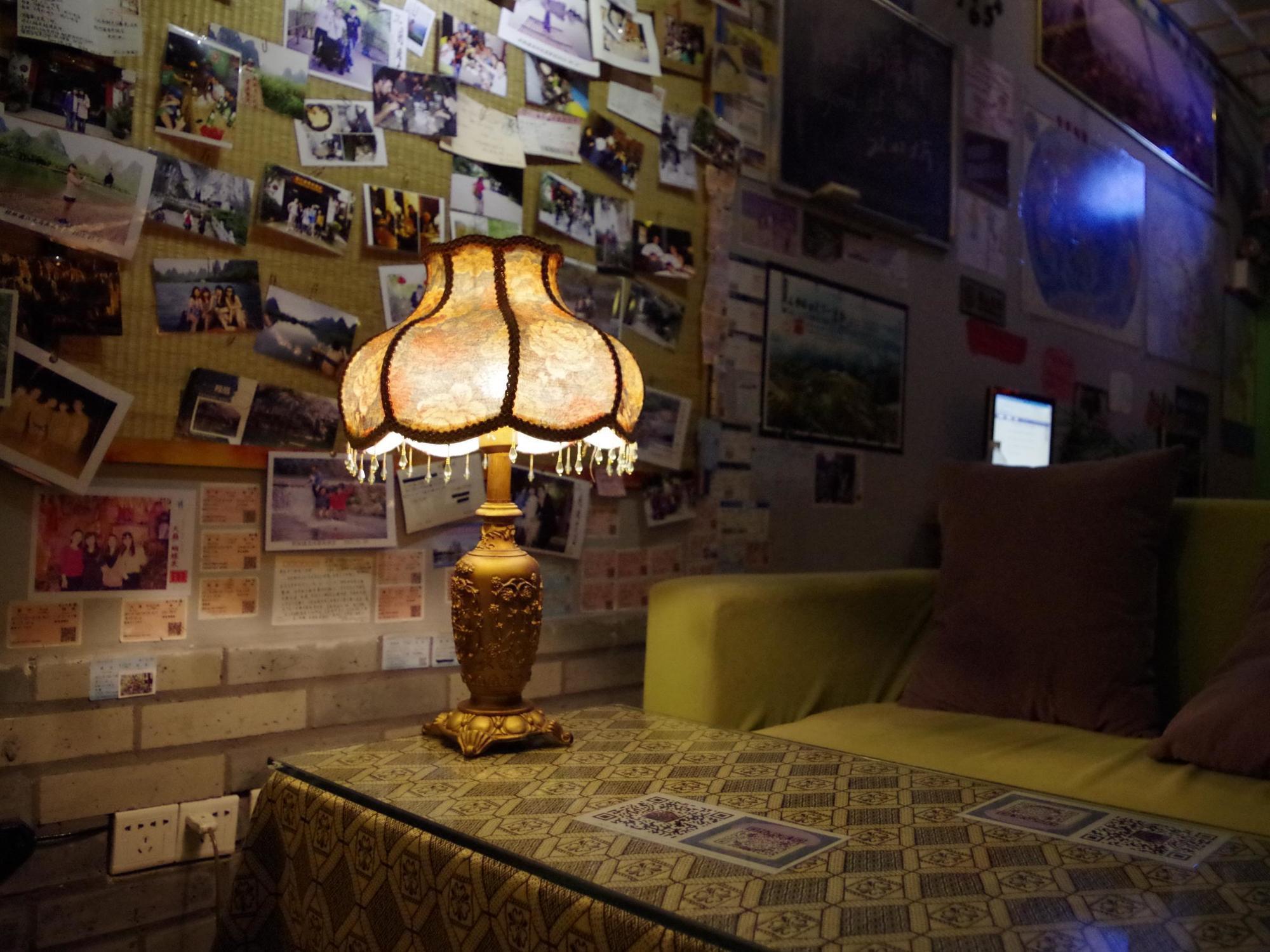 Yangshuo Travellers Land Youth Hostel מראה חיצוני תמונה