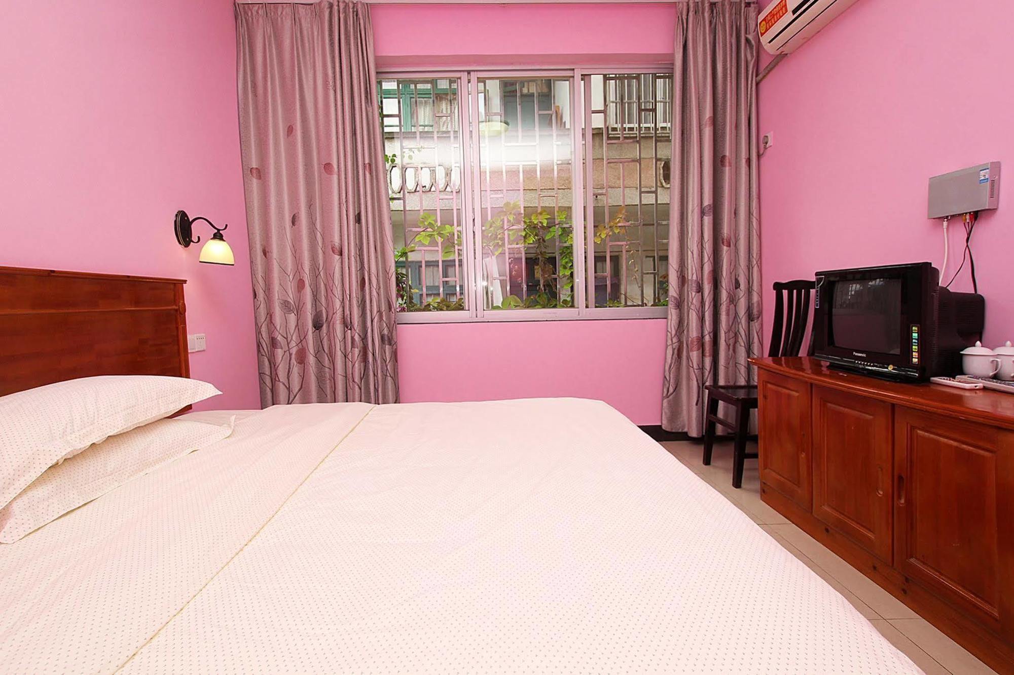 Yangshuo Travellers Land Youth Hostel מראה חיצוני תמונה
